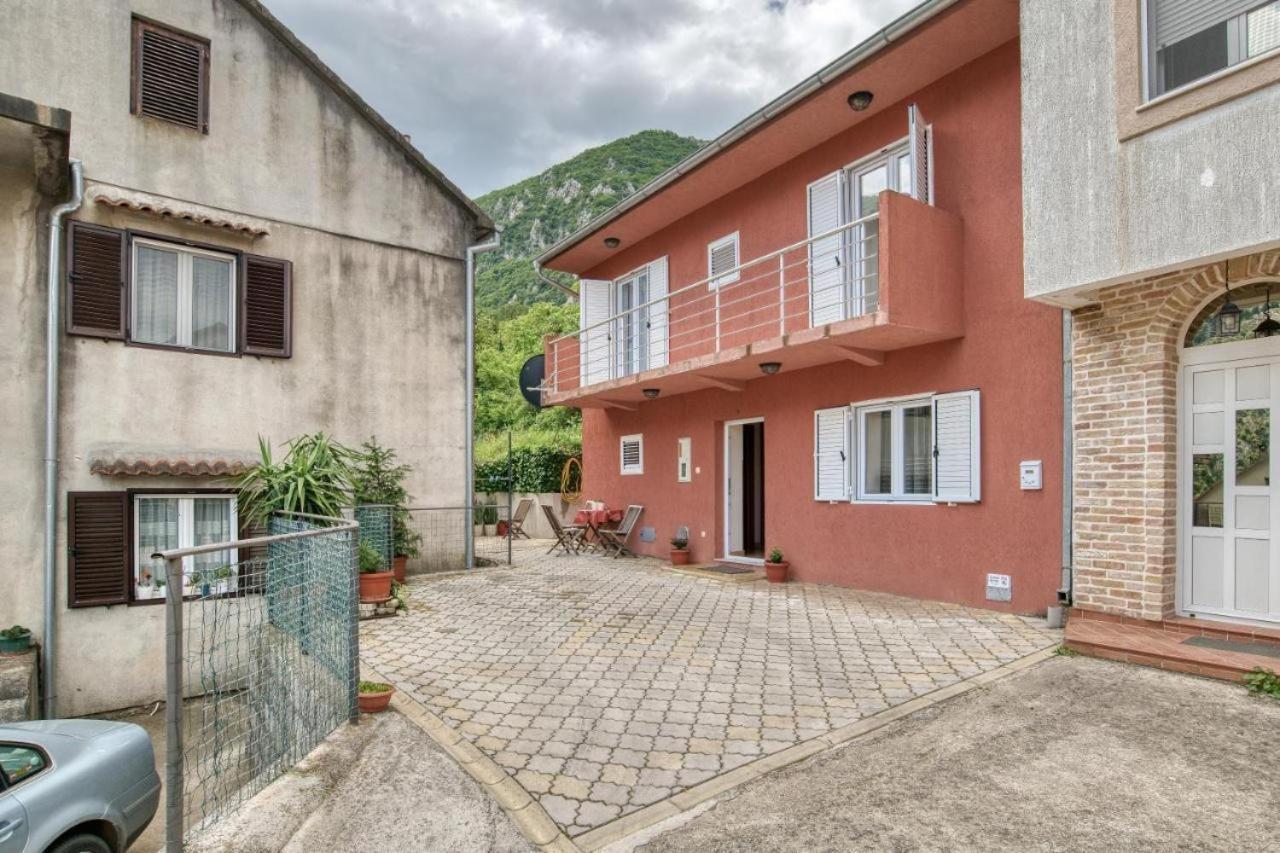 Underhill Royal View Villa Kotor Exterior photo