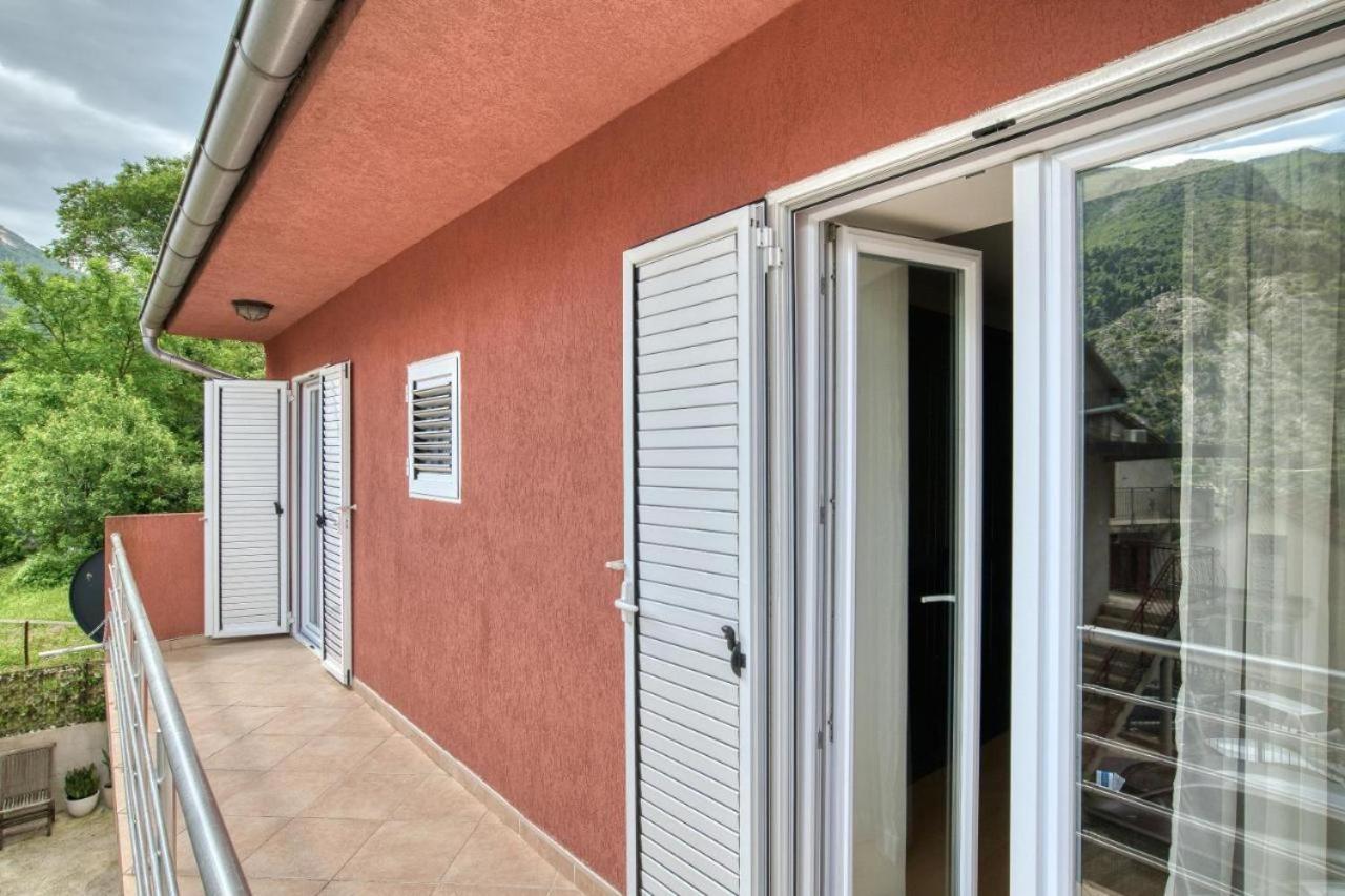 Underhill Royal View Villa Kotor Exterior photo